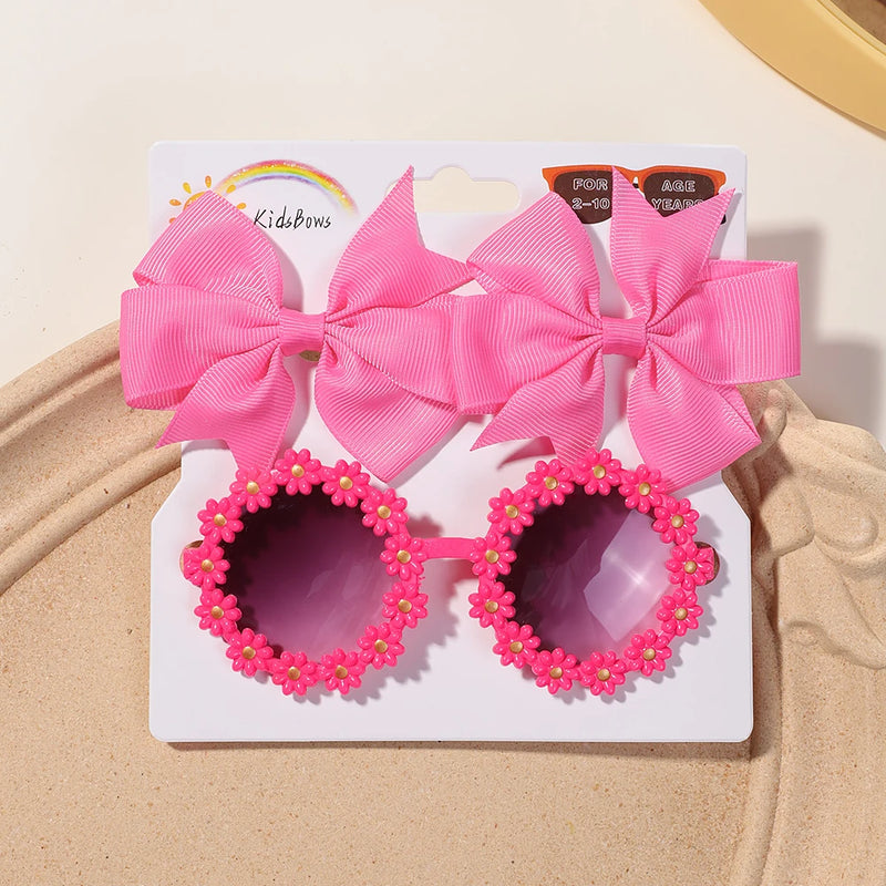Kit Menina: 3 Peças com Laço Grande, Presilhas e Óculos de Sol Floral